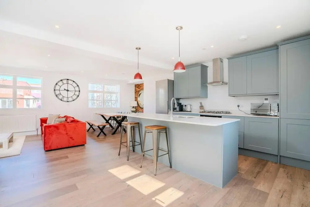 Stylish 3BR Wimbledon Roof Terrace & Parking