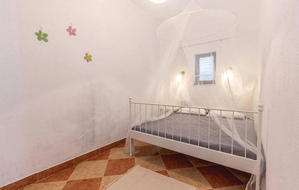 Amazing Home in Jadranovo With Wifi, 3 Bedrooms and Outdoor Swimming Pool