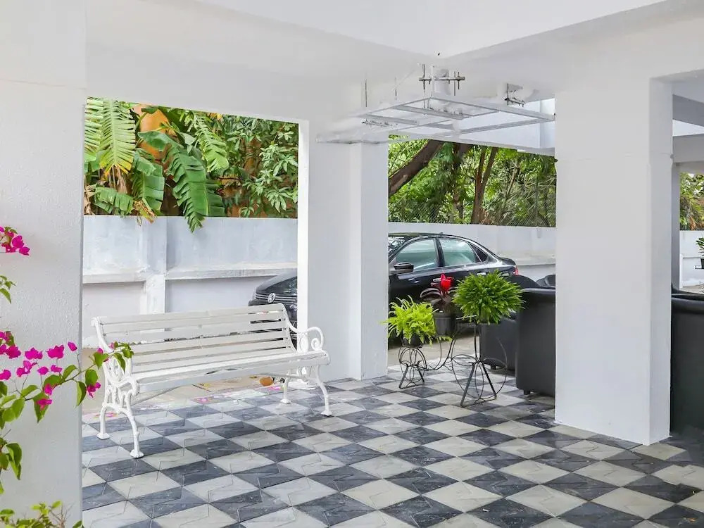 White Castle By OYO Rooms