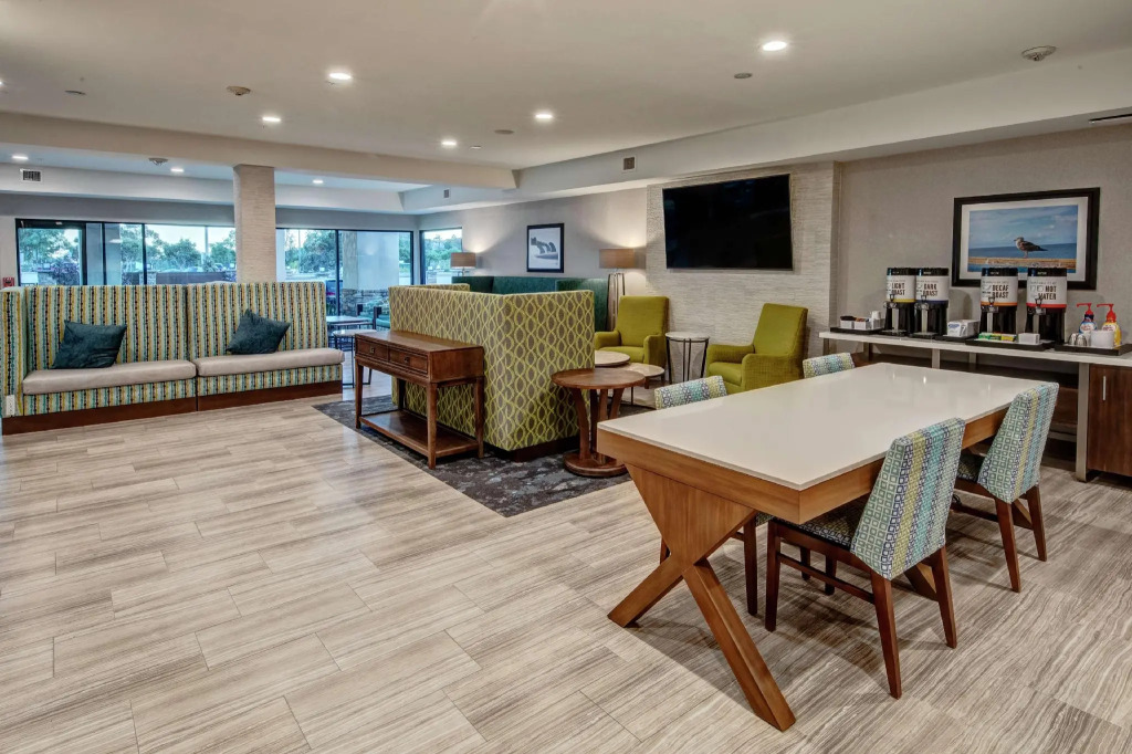 Hampton by Hilton Encinitas-Cardiff Encinitas, CA near Del Mar