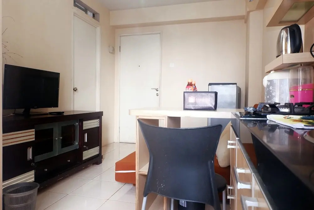 Kalibata Apartment with Sofa Bed Near Shopping Center