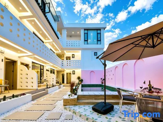 Bancheng Light Luxury Scenic Courtyard-Style Hotel