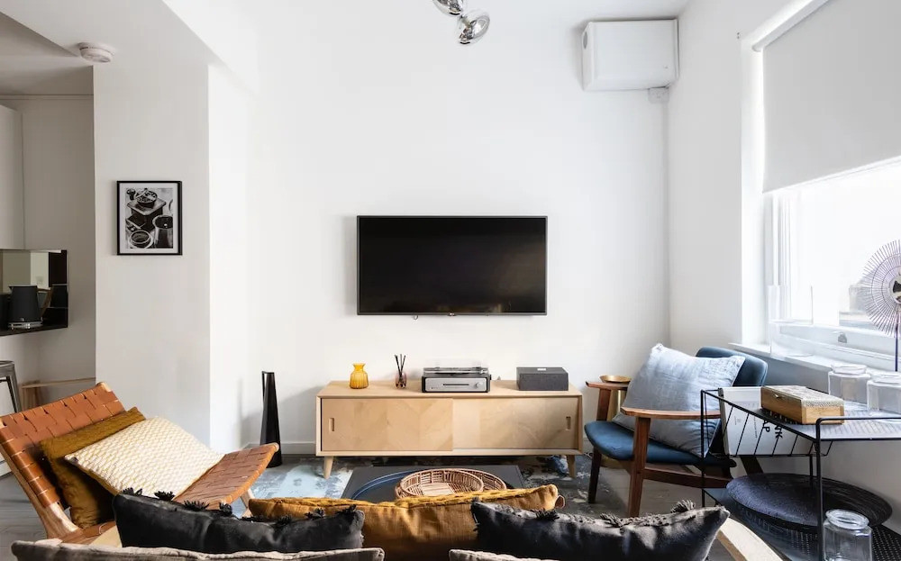 The Pimlico Terrace - Modern 3BDR Apartment next to Victoria