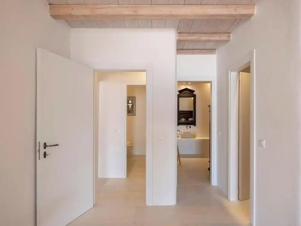 Donum Dei Seaside Suites & Villa