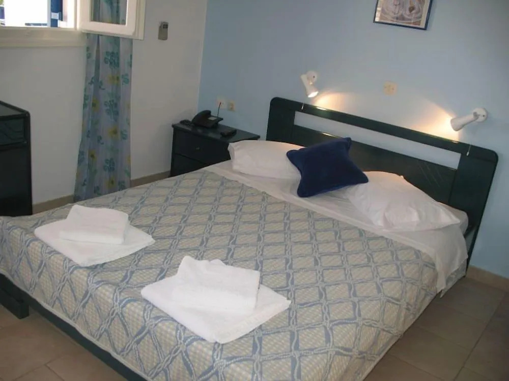Aigaio View Studios & Rooms