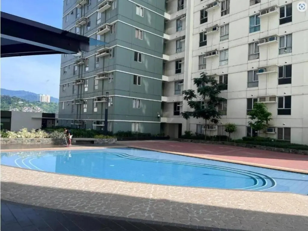 Outdoor Pool Studio Sleeps 2 - Tv, Aircon
