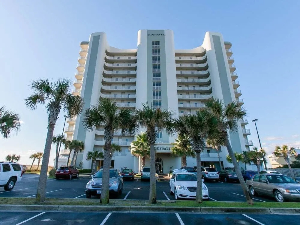 Tidewater 709 - 3 Br condo by RedAwning