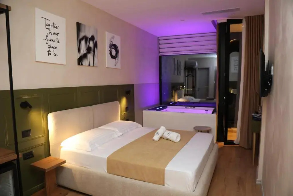 Z art Hotel