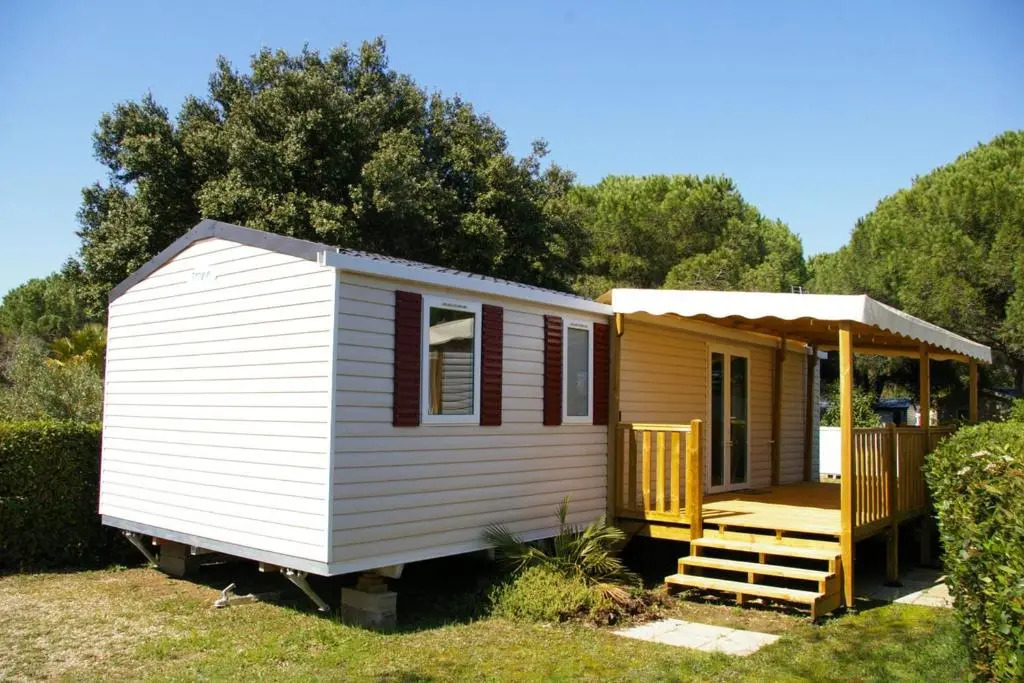 Mobile Home OuiReves 304 facing the Mediterranean