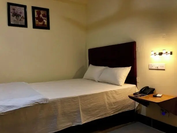 Q Palace