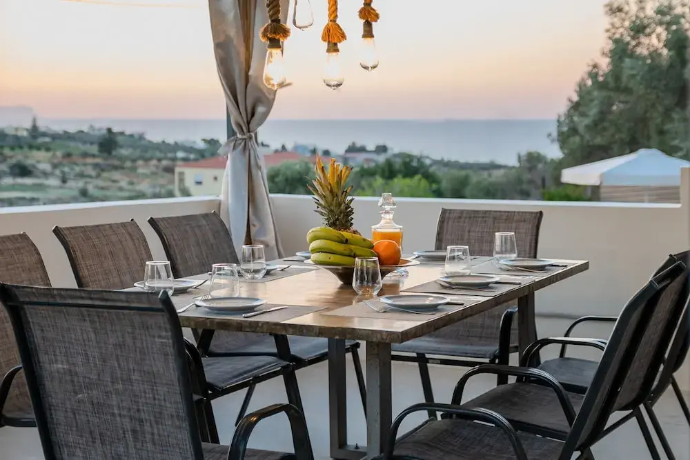 3As Luxury Villa with Heated Pool, Sauna and Gym