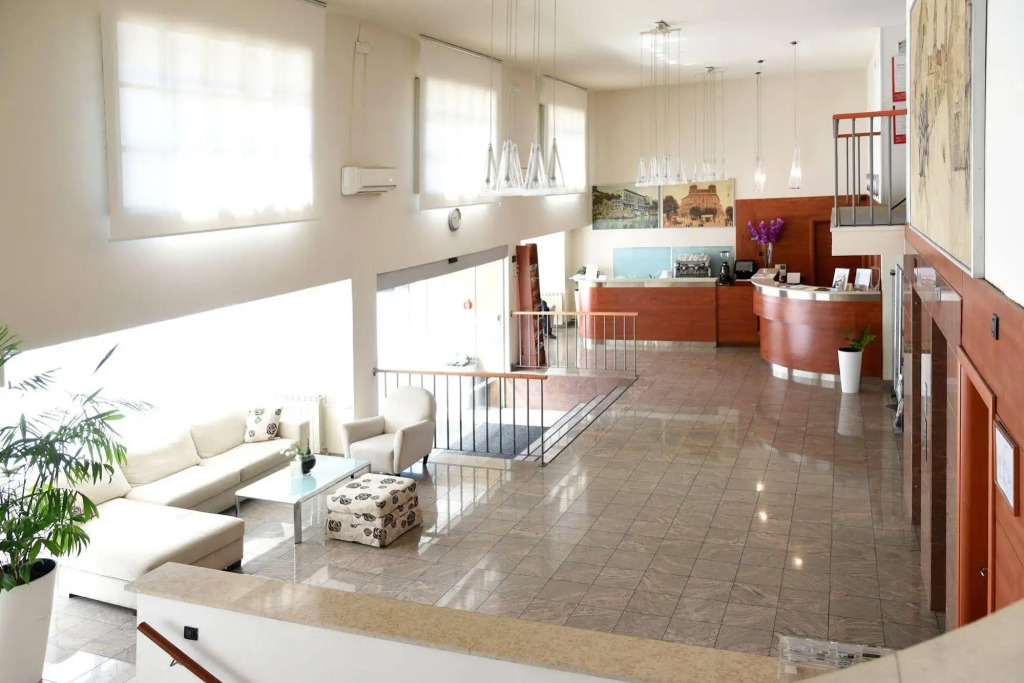 Hotel Neboder