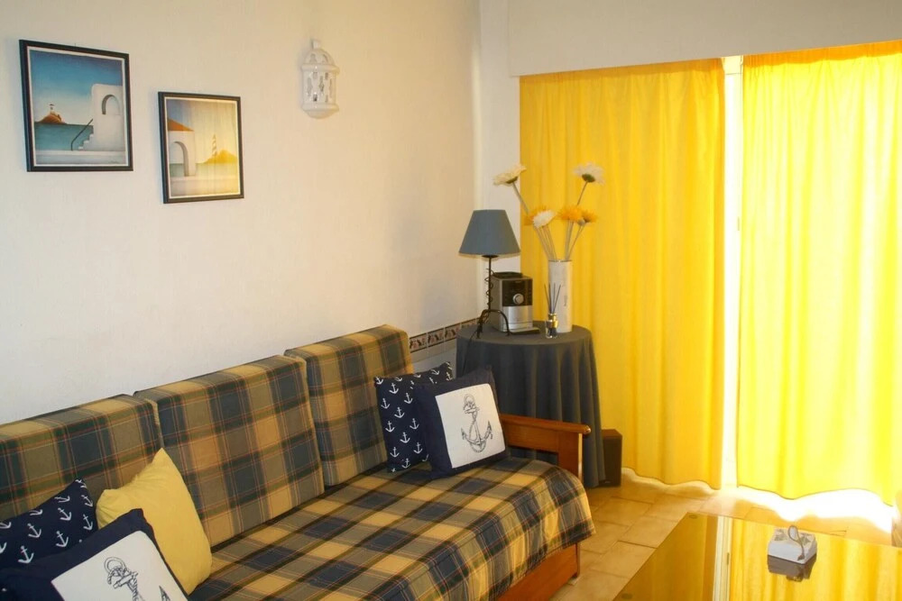 Apartment With 2 Bedrooms in Porches, With Pool Access and Furnished G