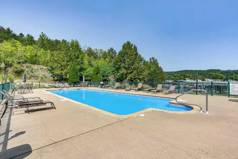 Lakefront Camdenton Condo Near Ha Ha Tonka