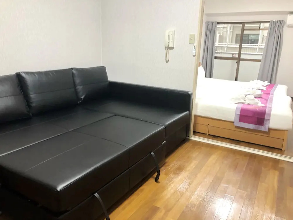 Court Saiwaicho
