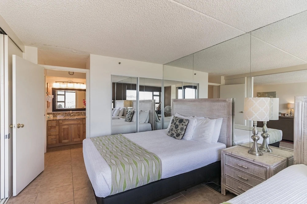 Tower 2 Suite 3709 - QQP