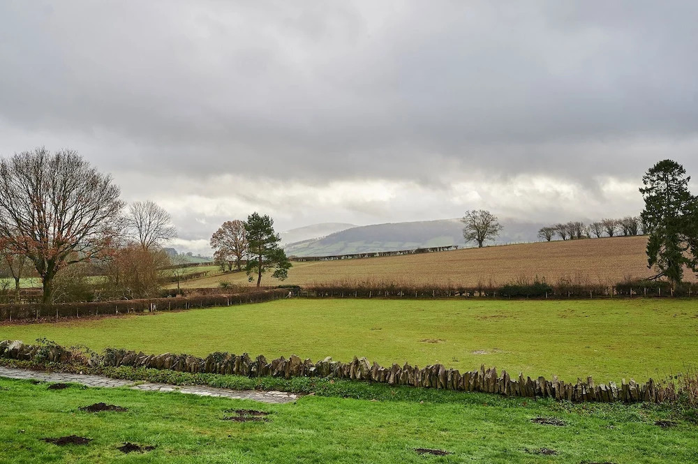 Host & Stay - Penrheol Farmhouse