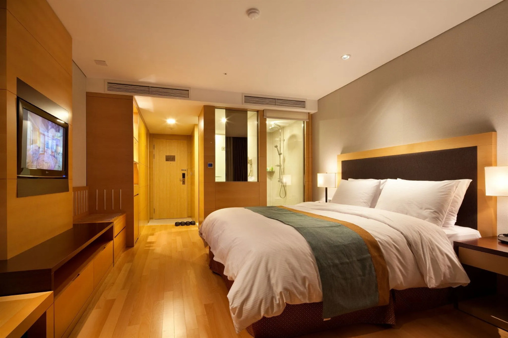 Hidden Bay Hotel