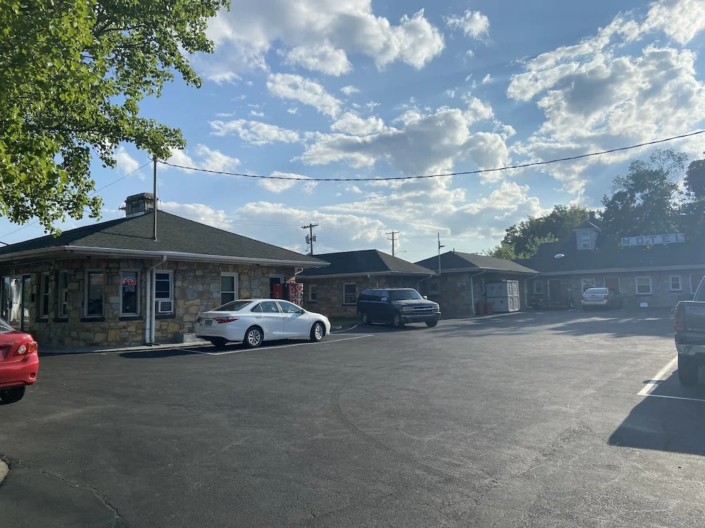 Front Royal Motel