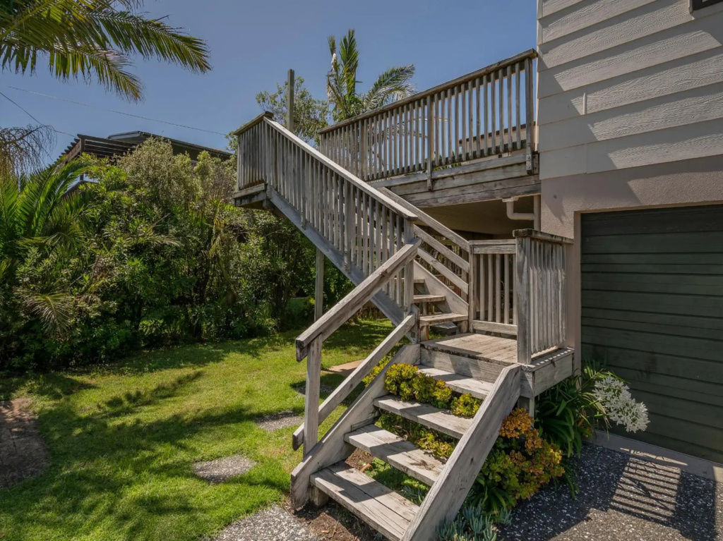 Surf Stay - Whitianga Holiday Home