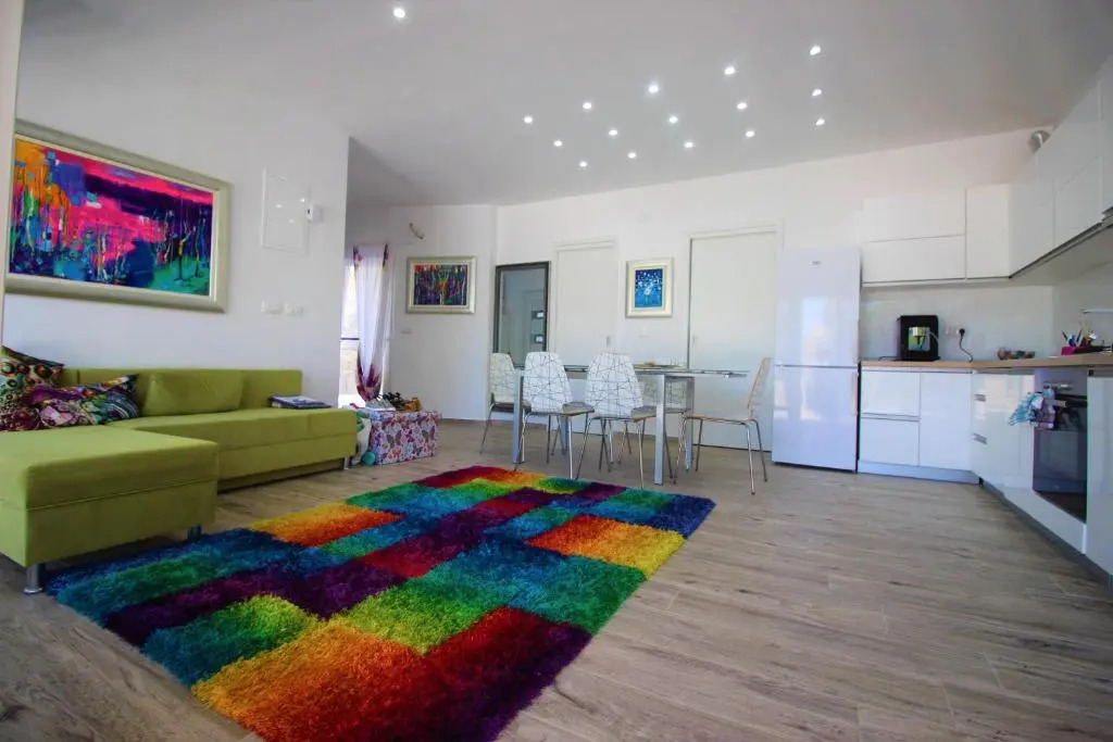 Boutique Villa Nirvana 2, Proboj 25