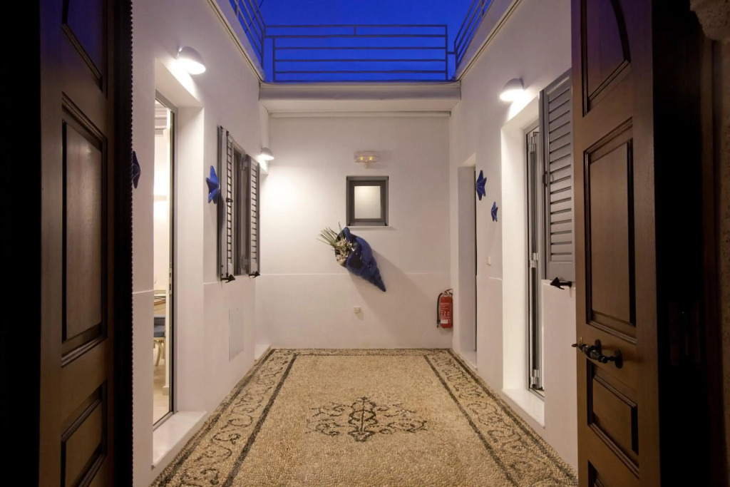 Lindos Shore Superior Studio