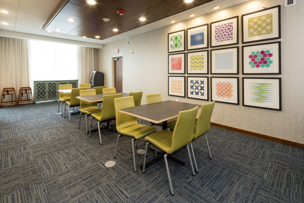 Holiday Inn Express & Suites Auburn by IHG