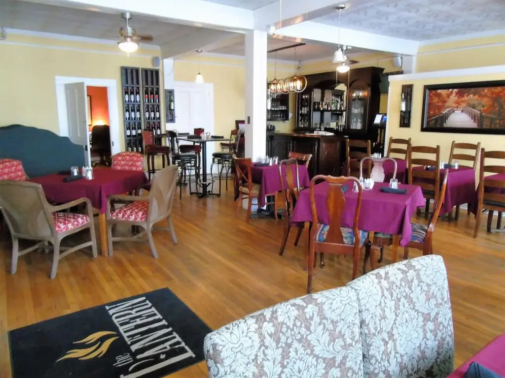 The Charleston Inn Hendersonville NC