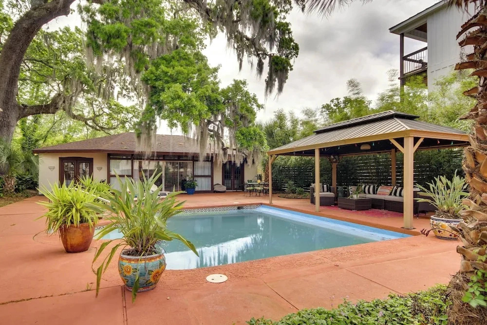 Walk to Ocean: Family Biloxi Haven w/ Pool & Patio