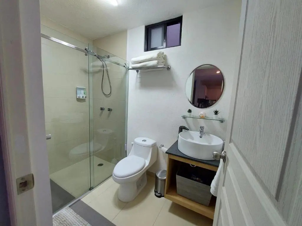 Business Apartment Spacious 2BR Near Plaza Cristal