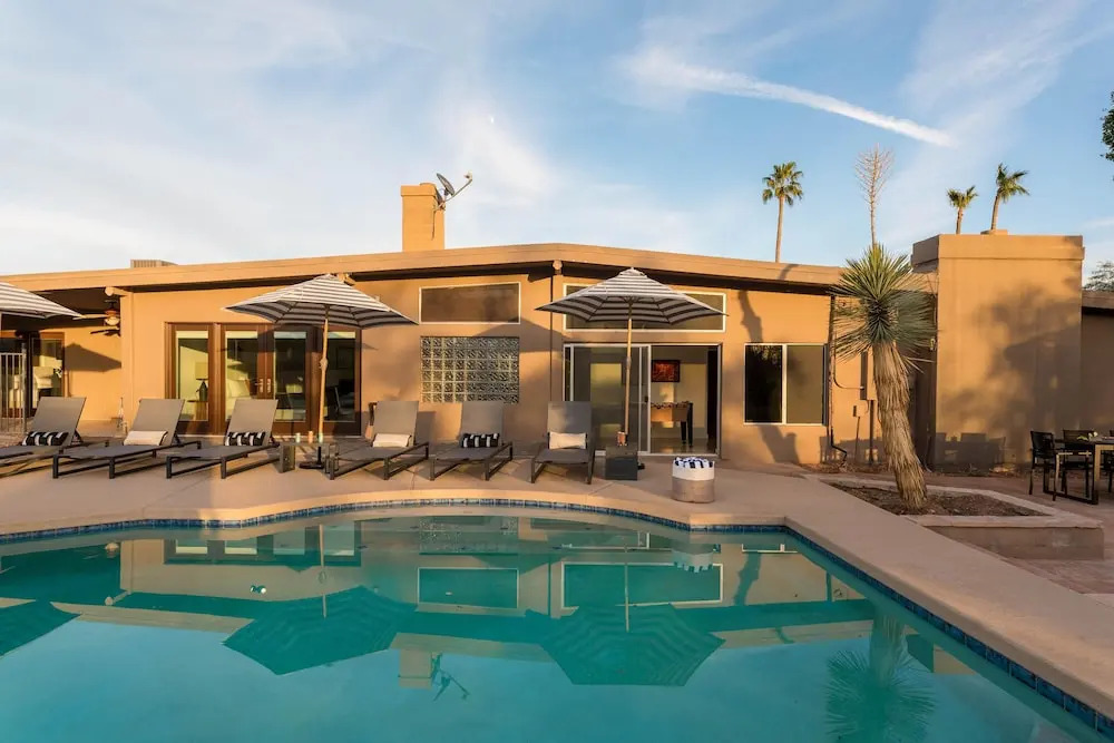 Desert Oasis w/ Pool, Table Tennis, & Fire Pit Caspian by Avantstay
