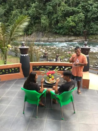 Jungle Inn Bukit lawang