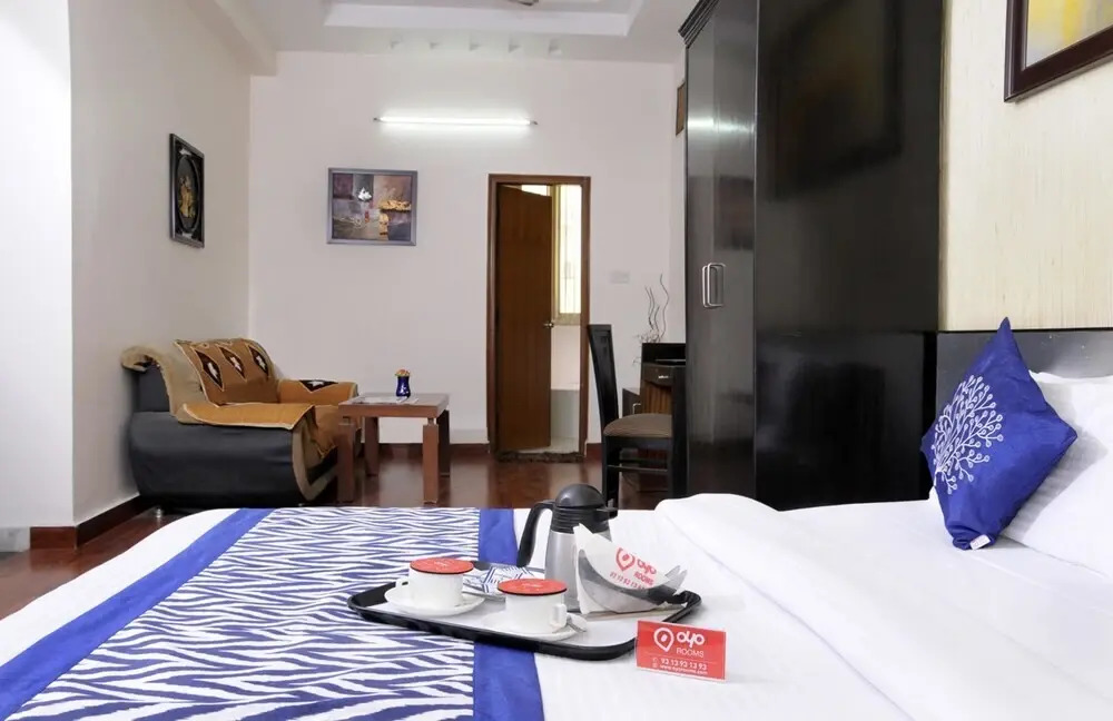 Mannat Residency By OYO Rooms