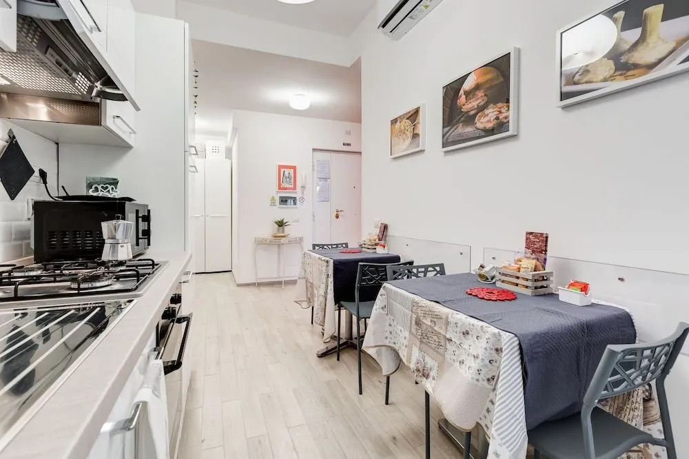 I Cantoni di Roma Guest House