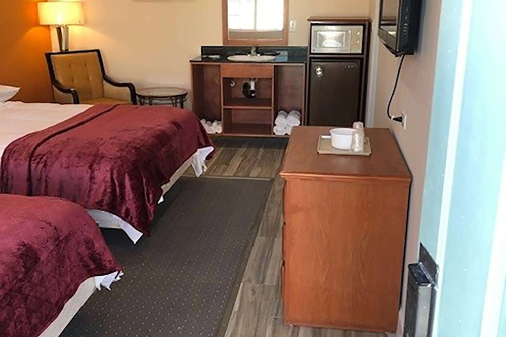 Howard Johnson by Wyndham Ridgecrest, CA