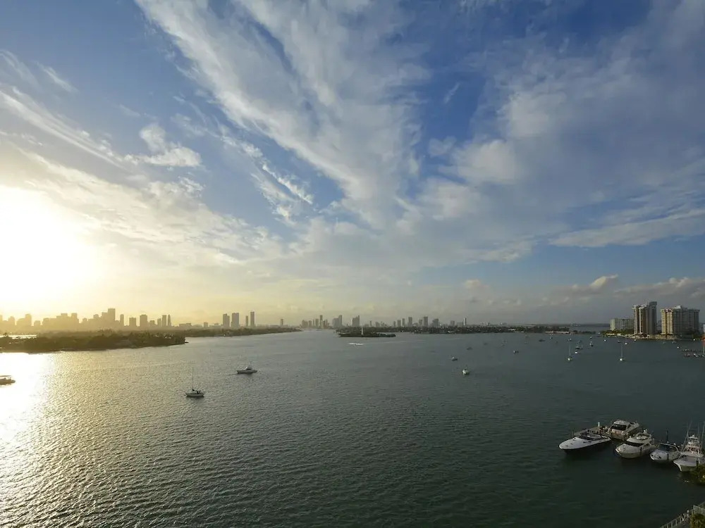 Miami World Rental - Mondrian 808