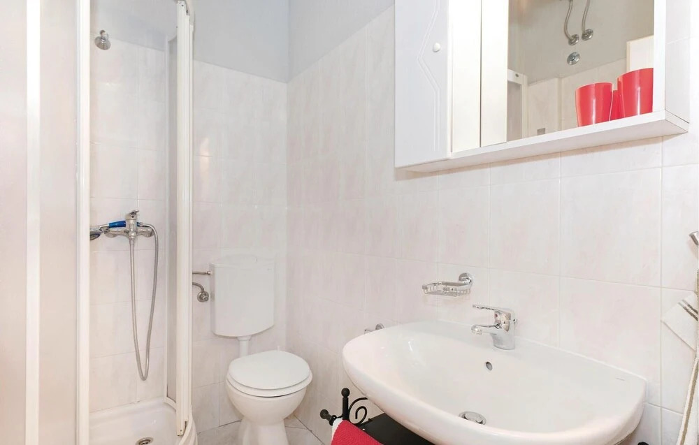 Awesome Home in Jadrija With Wifi and 4 Bedrooms