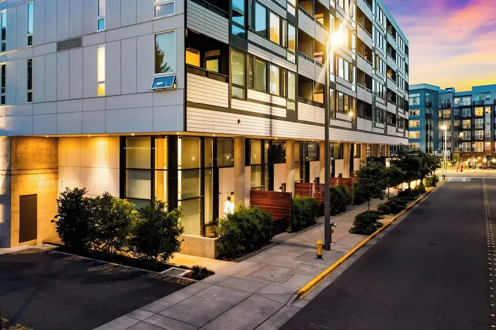 Urban Loft in Redmond Core