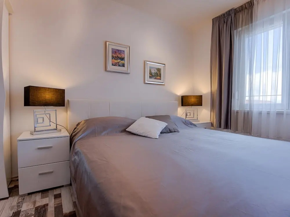 Beautiful Modern Apartment For Up To 5 Persons With Stunning Sea View