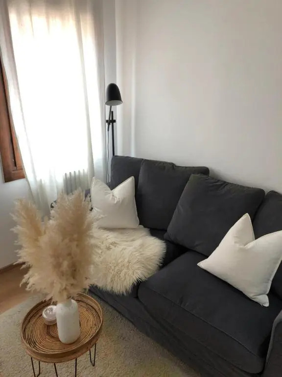 Palazzina privata di due piani con soppalco