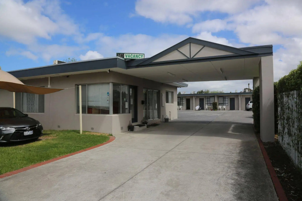 Beaconsfield Lodge Motel