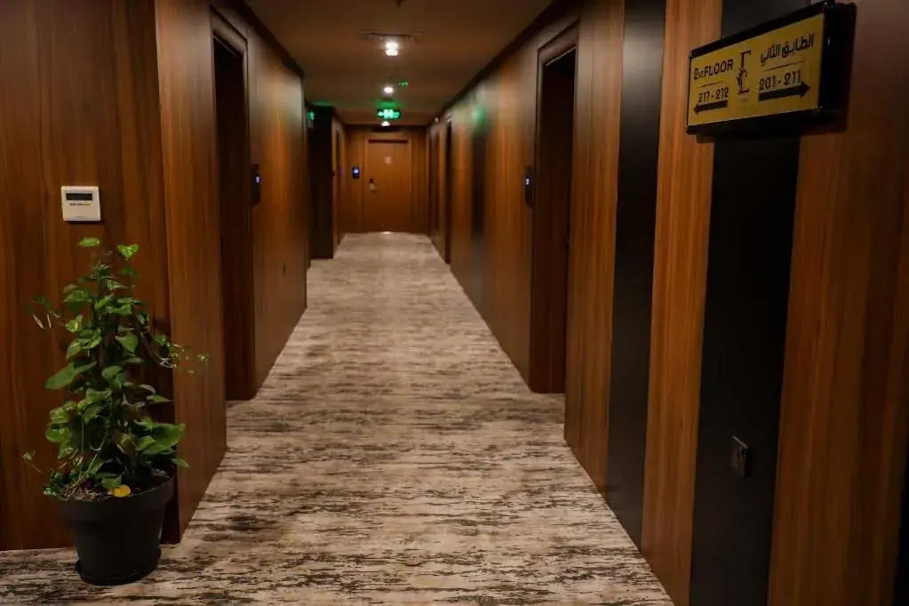 E Hotel