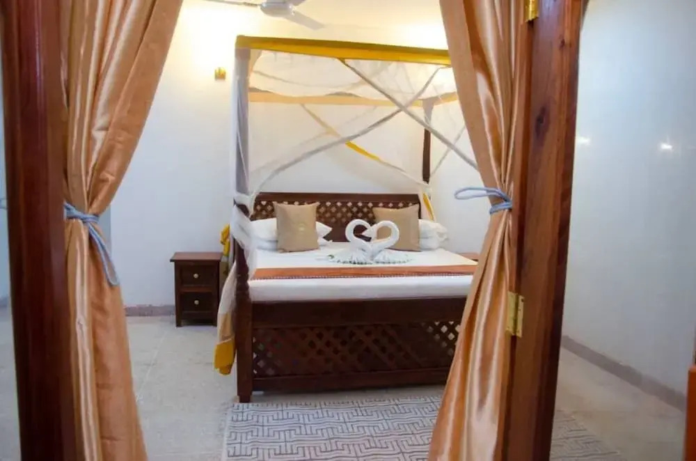 Zamu Beach Hotel