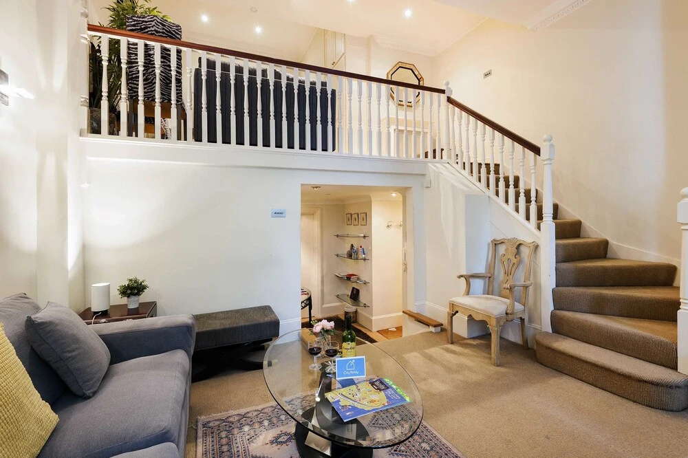 The South Kensington Courtfield Gardens - SM01