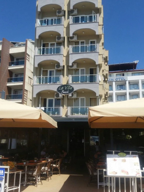 La Vita Beach Hotel