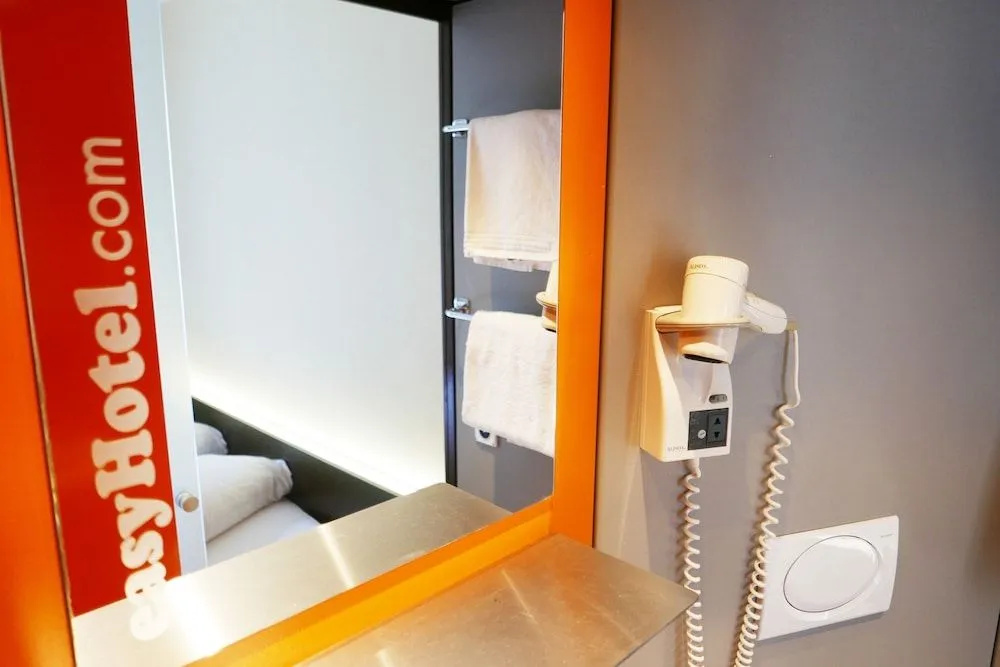 easyHotel Zürich City Centre
