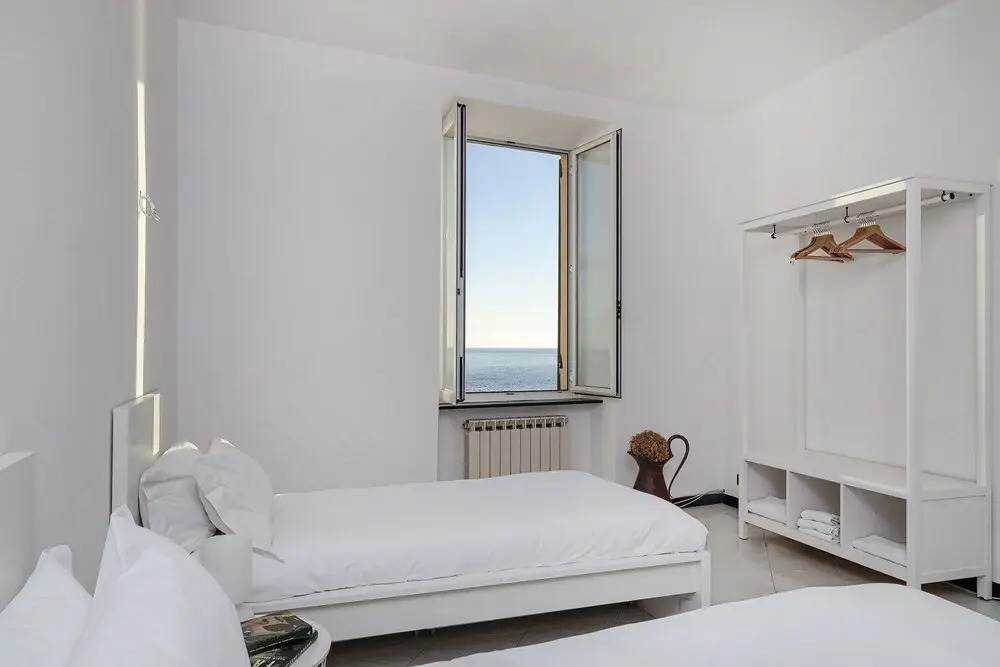 Sea Sound Apartment with Terrace