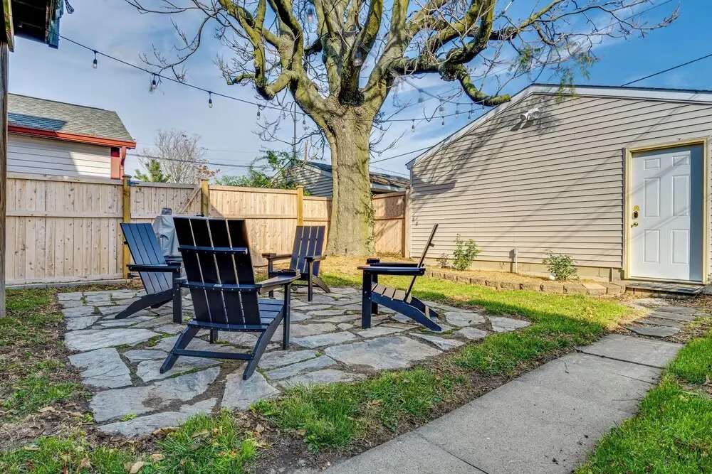 Chic Indianapolis Home w/ Patio < 2 Mi to Downtown