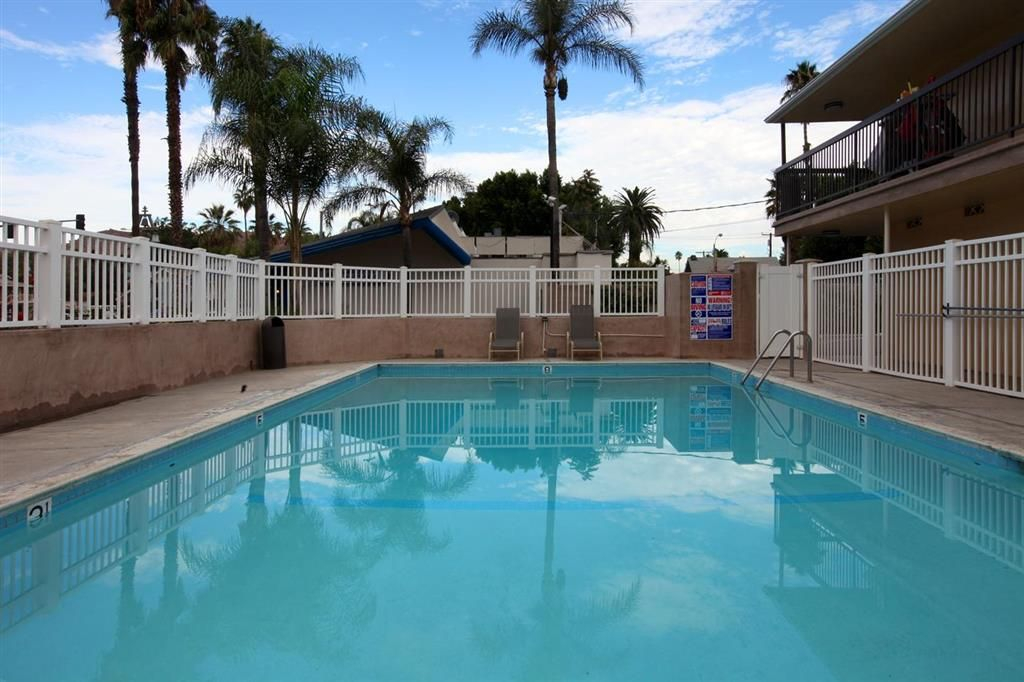 Americas Best Value Inn Riverside
