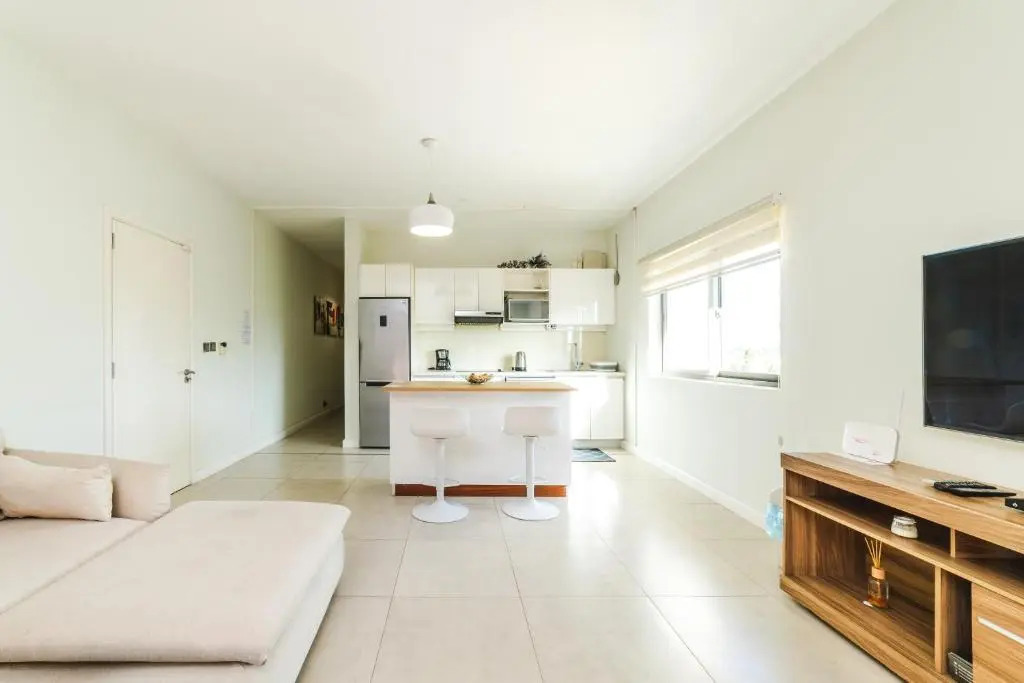 Beachcove Apt 9 in Pereybere